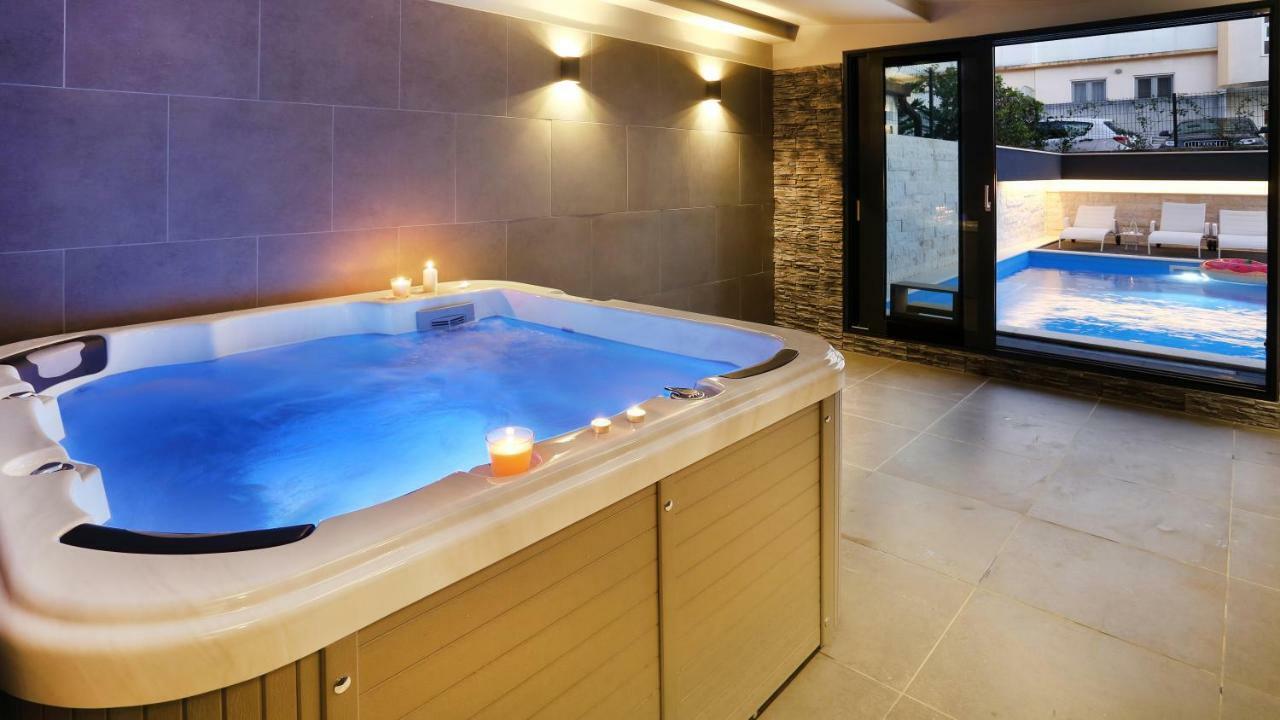 Villa M Split Eksteriør billede